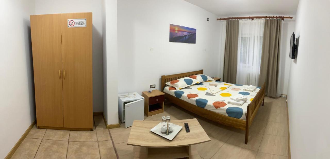 Raven Comstar Apartment Corbu  Luaran gambar
