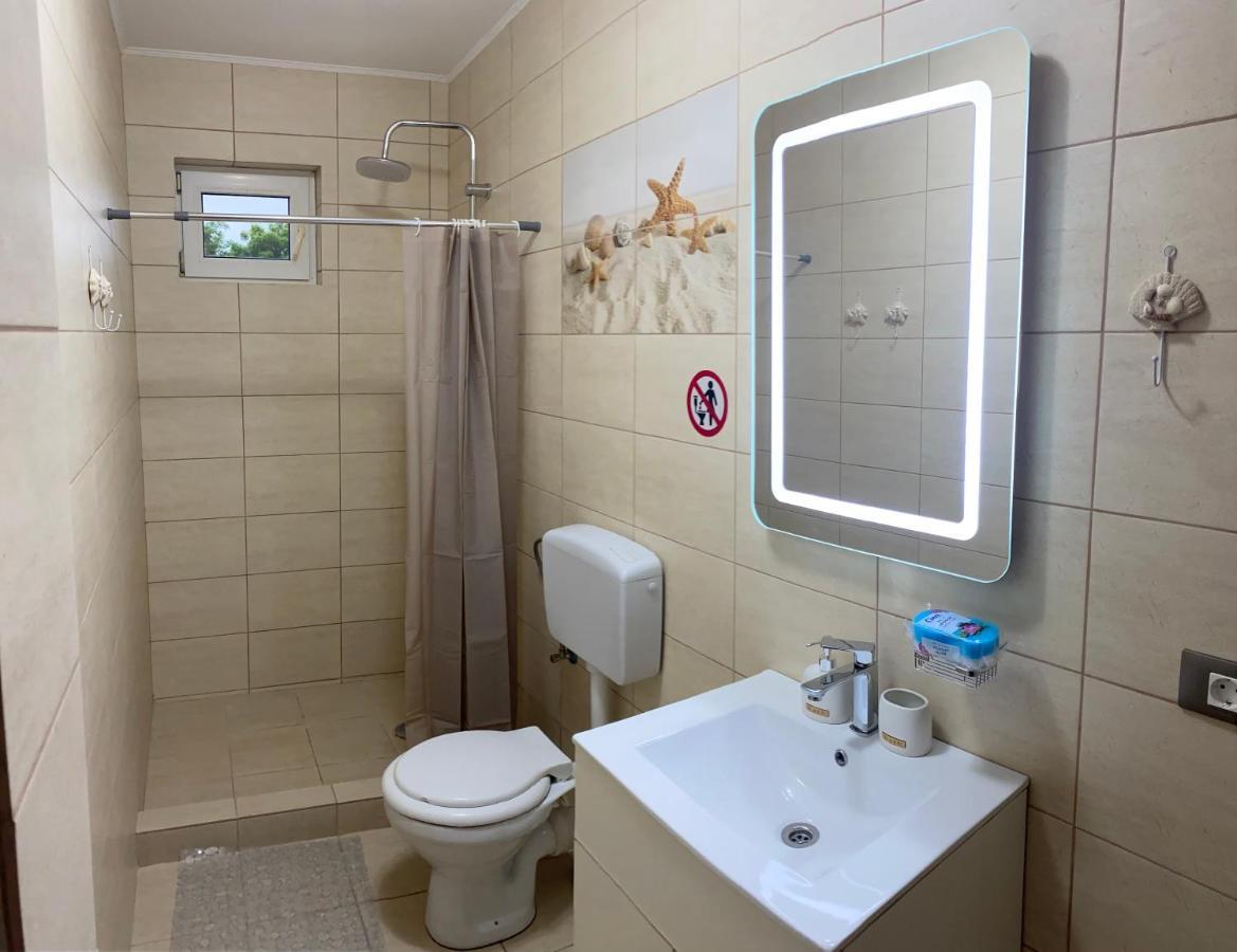 Raven Comstar Apartment Corbu  Luaran gambar
