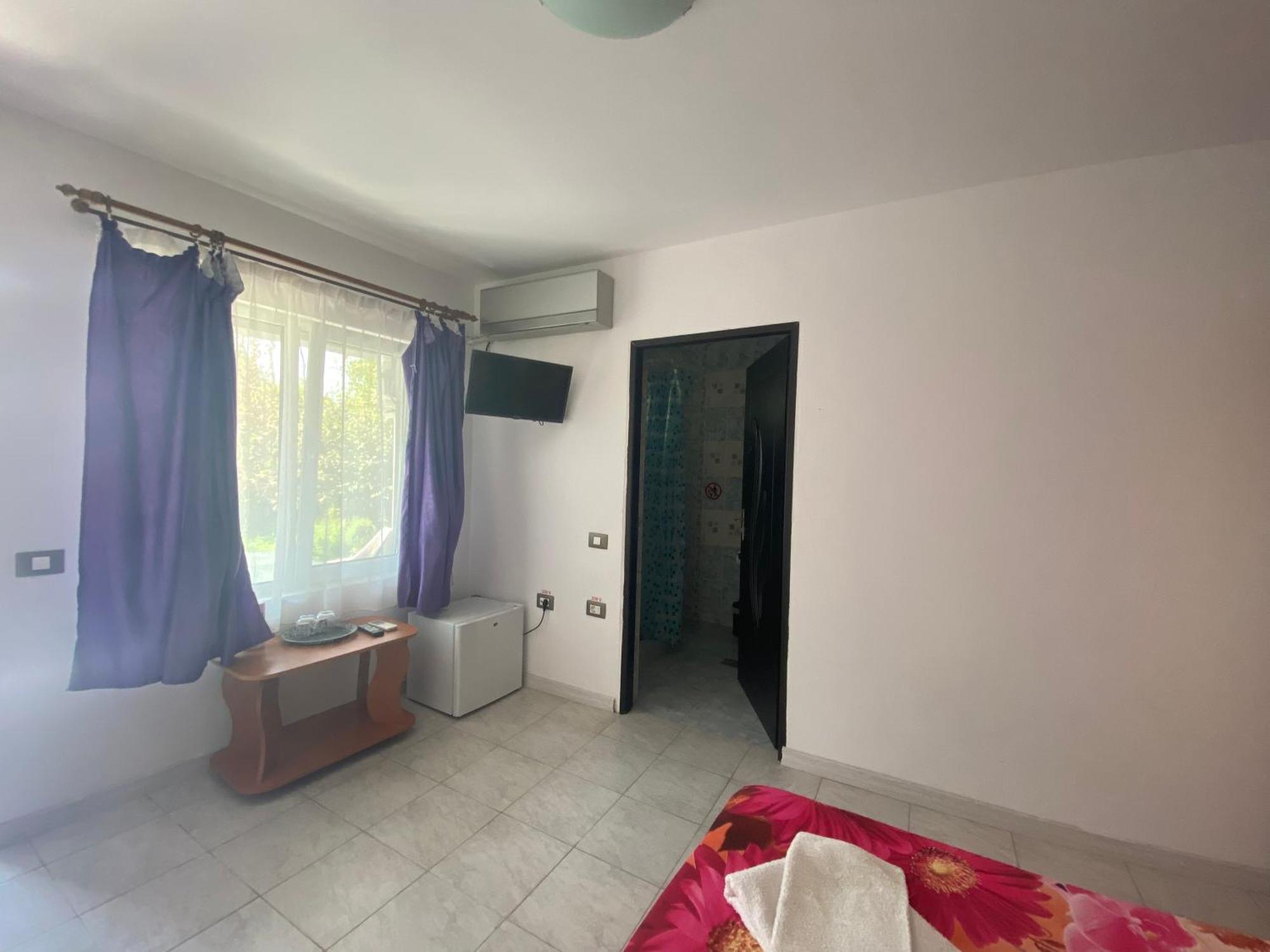 Raven Comstar Apartment Corbu  Luaran gambar