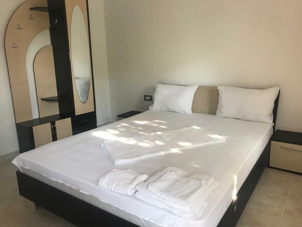 Raven Comstar Apartment Corbu  Luaran gambar
